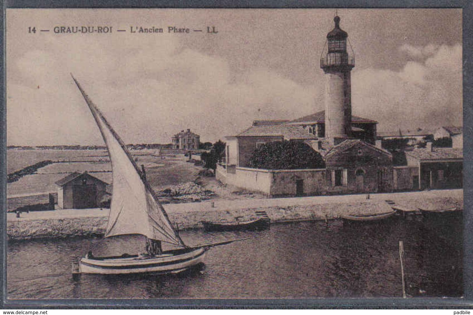 Carte Postale 30. Grau-du-Roi L'ancien Phare   Trés Beau Plan - Le Grau-du-Roi