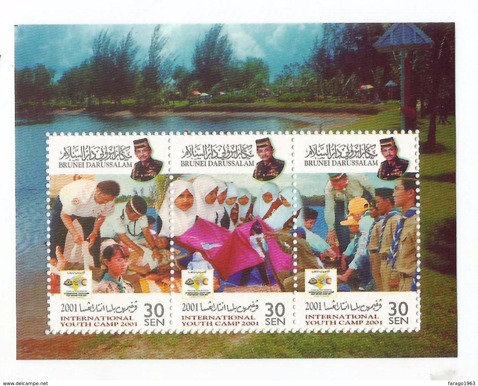 2001 Brunei International Youth Camp Boy Scouts Complete Strip Of 3 + Souvenir Sheet MNH - Brunei (1984-...)