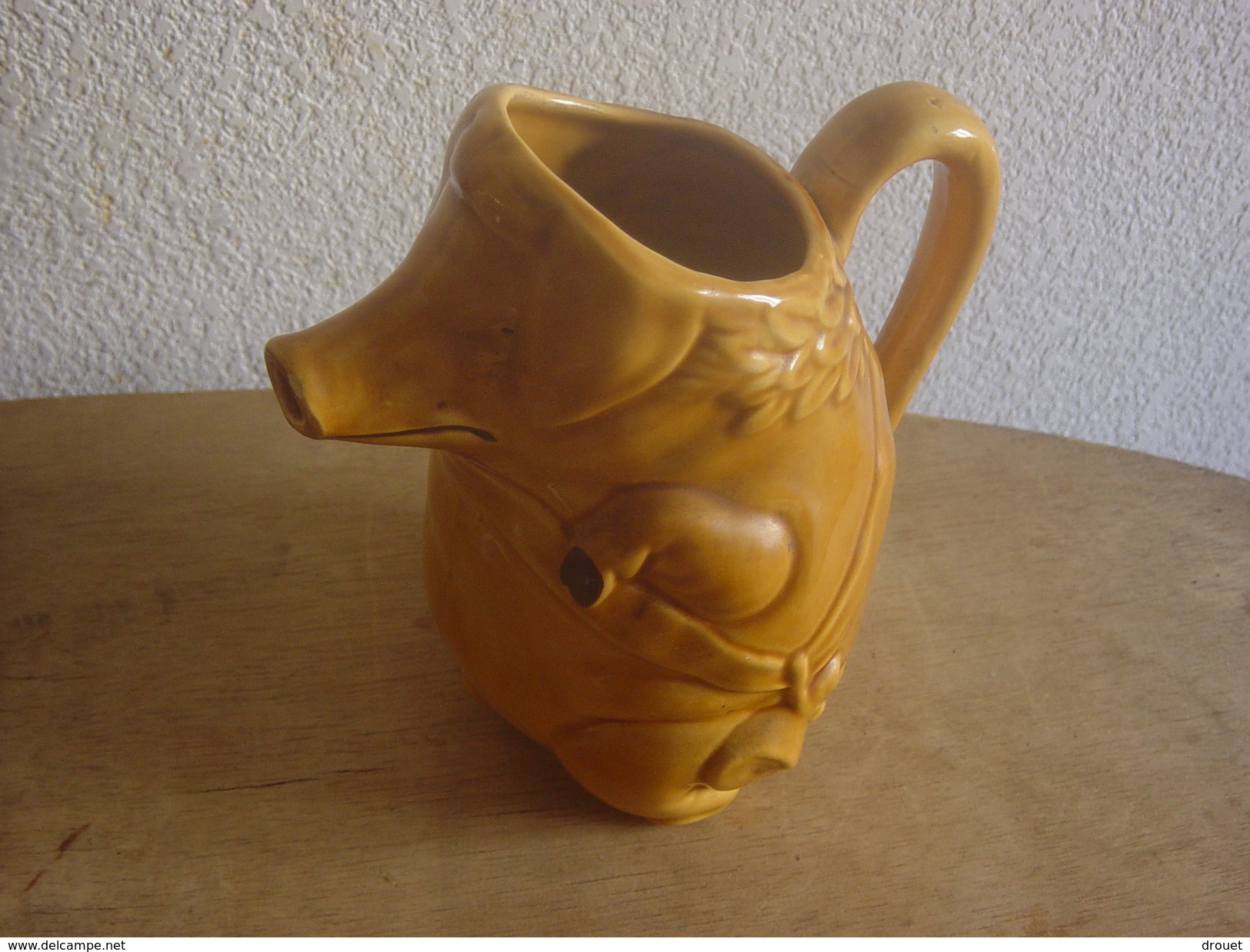 PICHET  BARBOTINE FAIENCE ZOOPOMORPHE EN FORME DE COCHON - Jugs