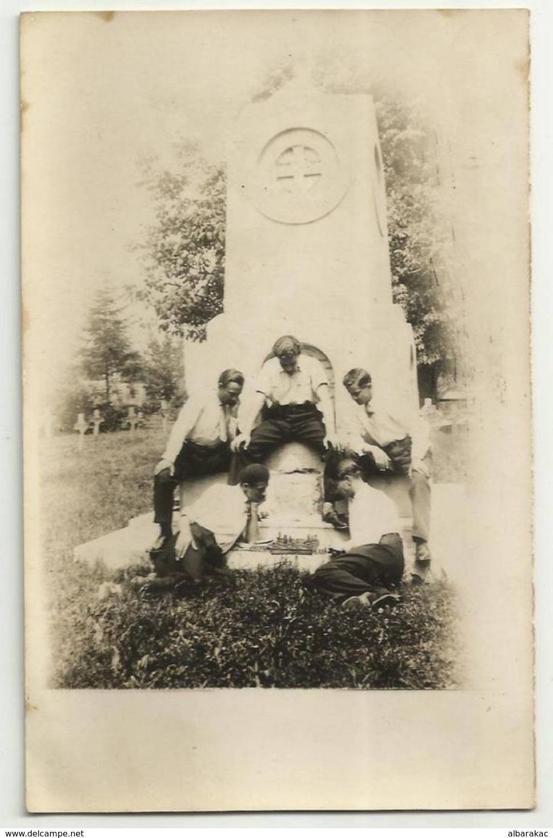 Serbia , Jagodina CHESS On Monument - ( The Victims Of Liberation1915 ) ,, 1932 - Echecs