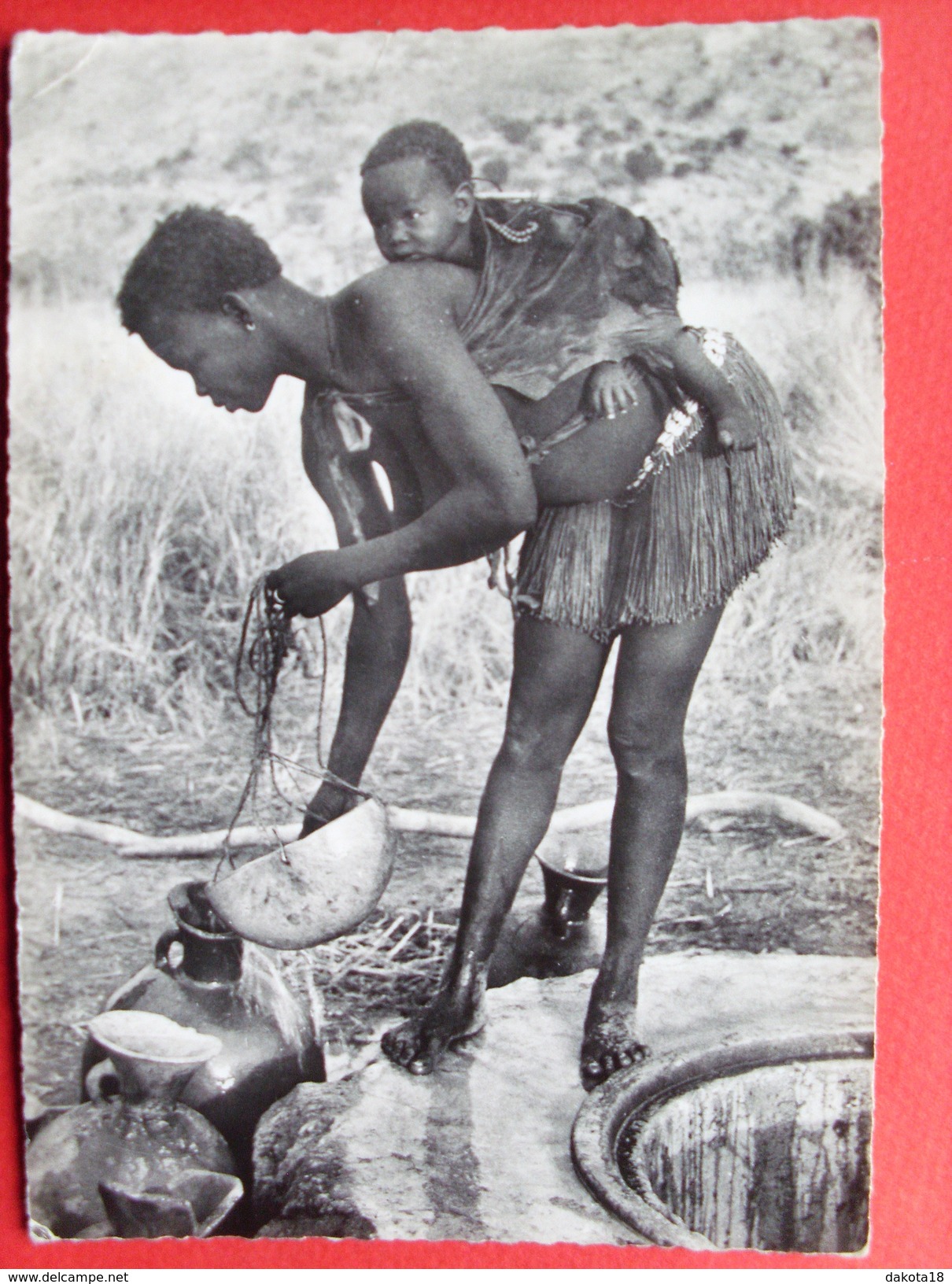 Afrique ,nord Cameroun, Jeune Femme Prenant De L'eau En Pays Fali - Cameroon