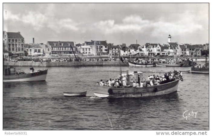 France Picture Postcard Posted 1965 Quiberon - Chiatte, Barconi