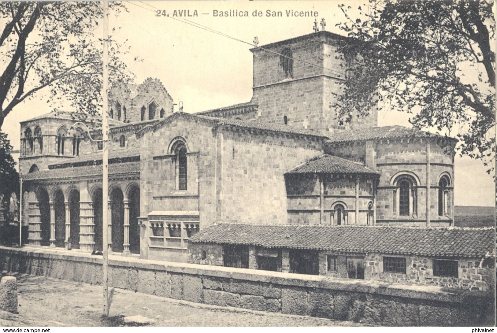 AVILA - BASÍLICA DE SAN VICENTE,  TARJETA  POSTAL NO CIRCULADA - Ávila