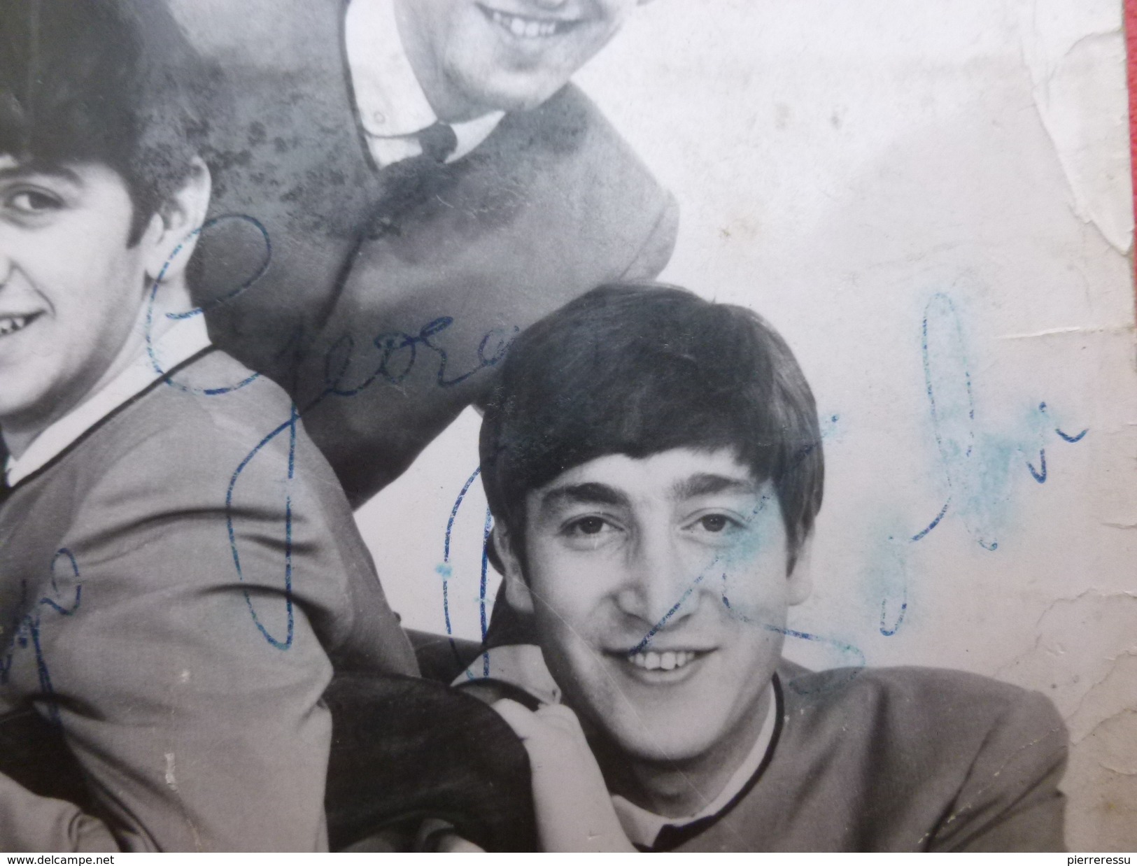 LES BEATLES AUTOGRAPHE - Singers & Musicians