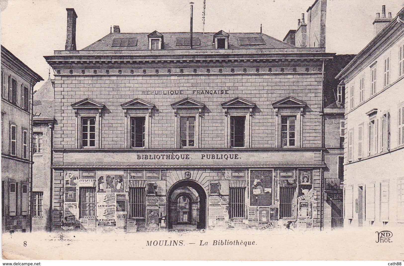 MOULINS - La Bibliothèque - Moulins