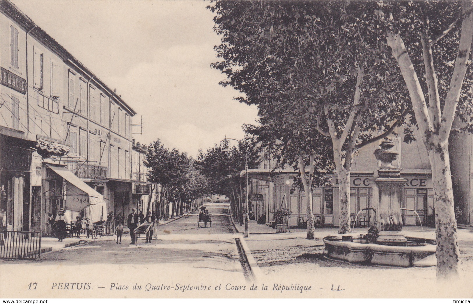 (18)  PERTUIS - Place Du 4 Sepembre  Et Cours De La République - Pertuis