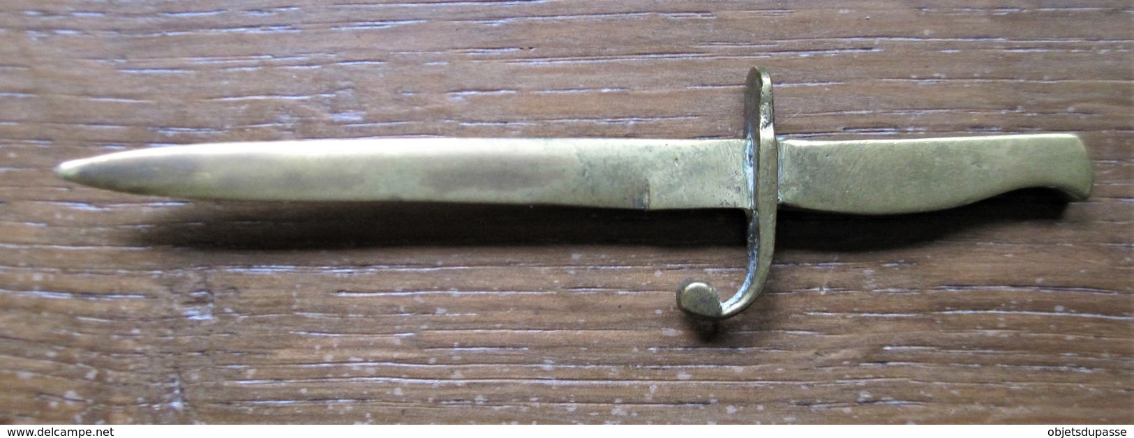 T15 / Baionnette Miniature Avec Gravure " Liège Exposition " - Bayonet Marked - Armes Blanches