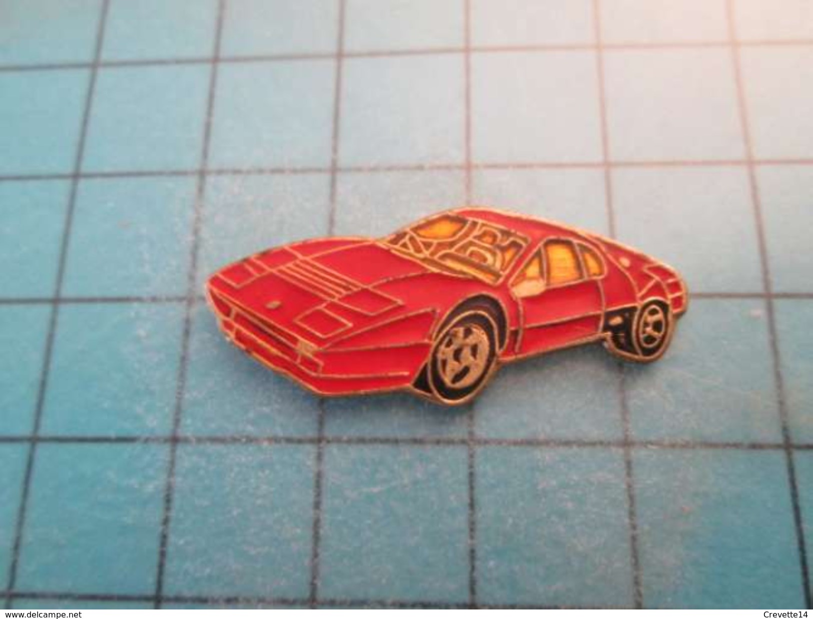 Pin1310 Pin´s Pins : BEAU ET RARE : FERRARI F40  , Marquage Au Dos : - ---- - - Ferrari