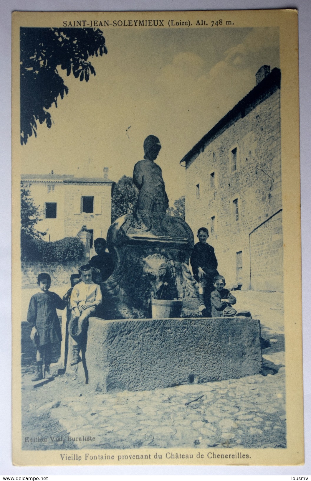 42 : Saint-Jean-Soleymieux - Vieille Fontaine Provenant Du Château De Chenereilles - Animée : Enfants - (n°8915) - Saint Jean Soleymieux