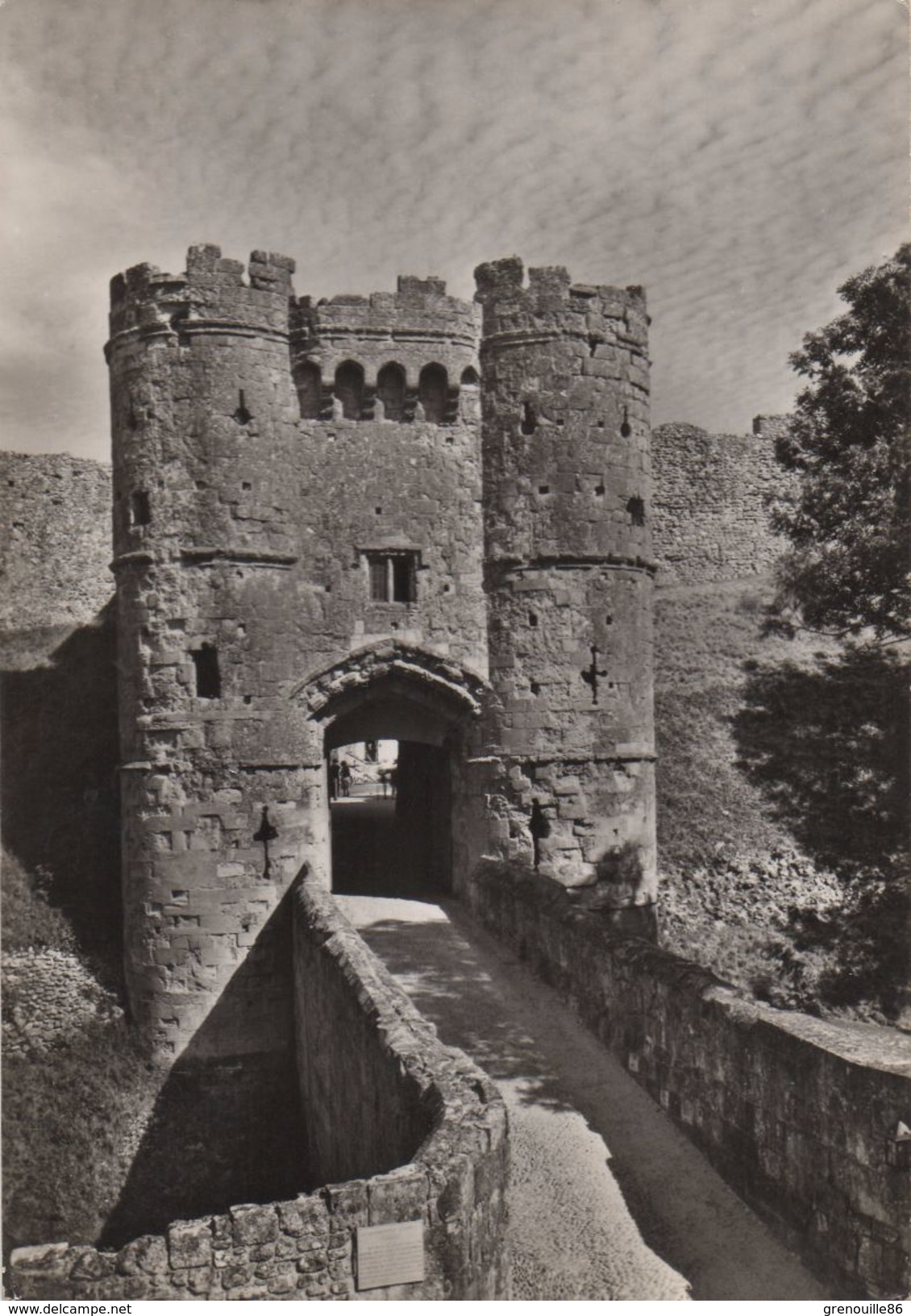 CPA ANGLETERRE Isle Of Wight - Carisbrooke Castle - The Gatehouse From The West - Autres & Non Classés