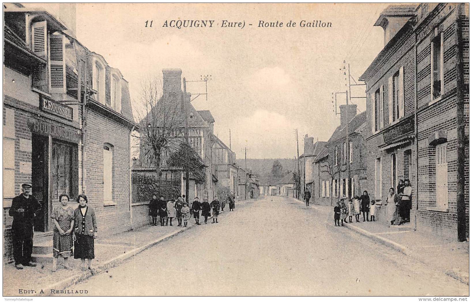 27 - EURE / Acquigny - 27579 - Route De Gaillon - Beau Cliché Animé - Acquigny