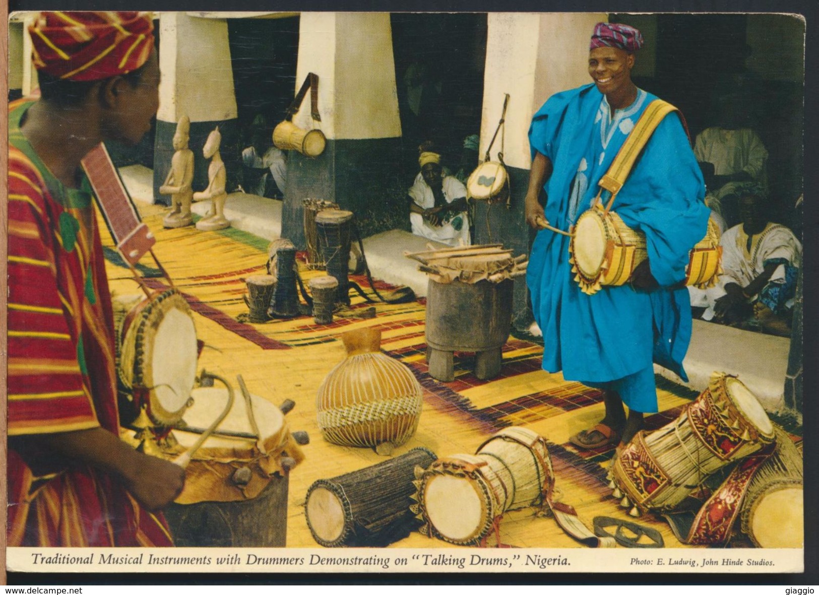 °°° 6599 - NIGERIA - TALKING DRUMS - 1977 With Stamps °°° - Nigeria