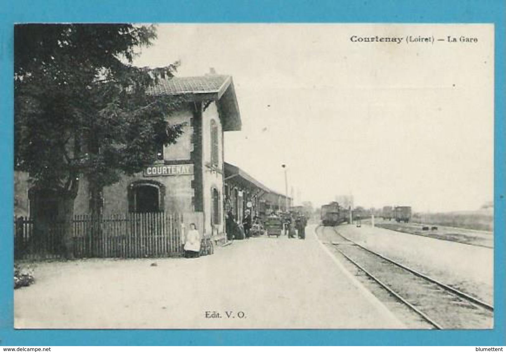 CPA Chemin De Fer Train La Gare COURTENAY 45 - Courtenay