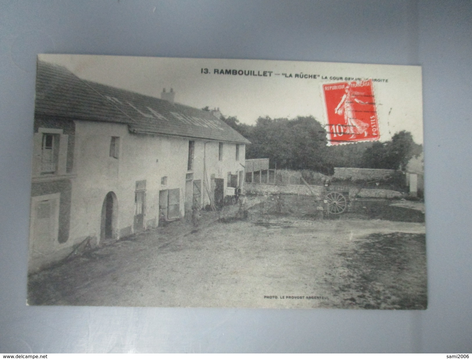 CPA 78 RAMBOUILLET "LA RUCHE " FERME COUR - Rambouillet