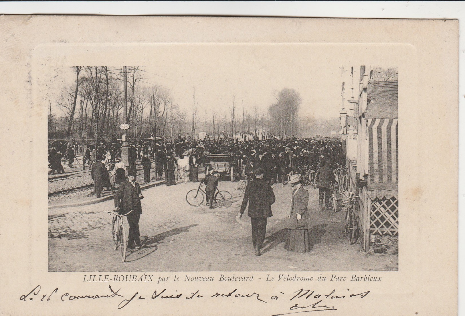 Lille,Roubaix,par Le Nouveau Boulevard,le Vélodrome Du Parc Barbieux (coureur Cycliste Sport Cycle Cyclisme)très Animée - Cyclisme