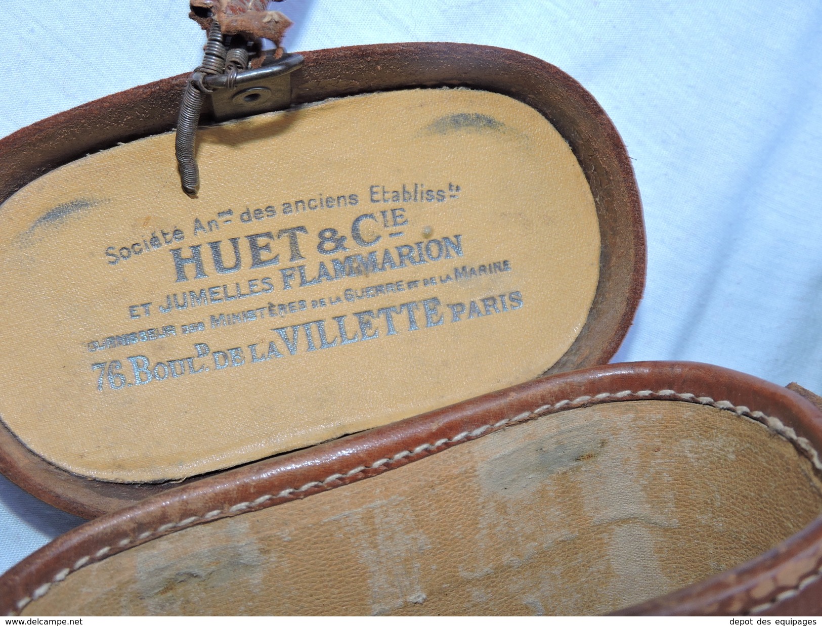 BONNES JUMELLES OFFICIER 14-18 Par HUET  PARIS + ETUI CUIR - M.G. =  MINISTERE DE LA GUERRE - Optics