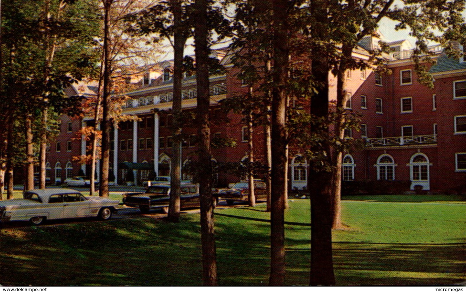 The Gideon Putnam, On The Saratoga Spa, Saratoga Springs, N.Y. - Saratoga Springs