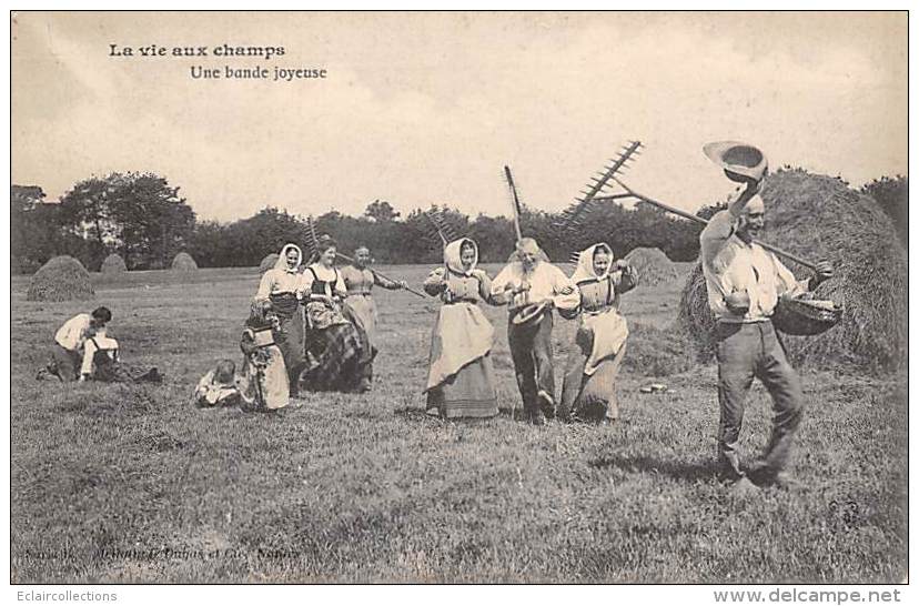 Thème: Agriculture. Battage. Moisson.  Vie Aux Champs  Une Bande Joyeuse       (voir Scan) - Autres & Non Classés