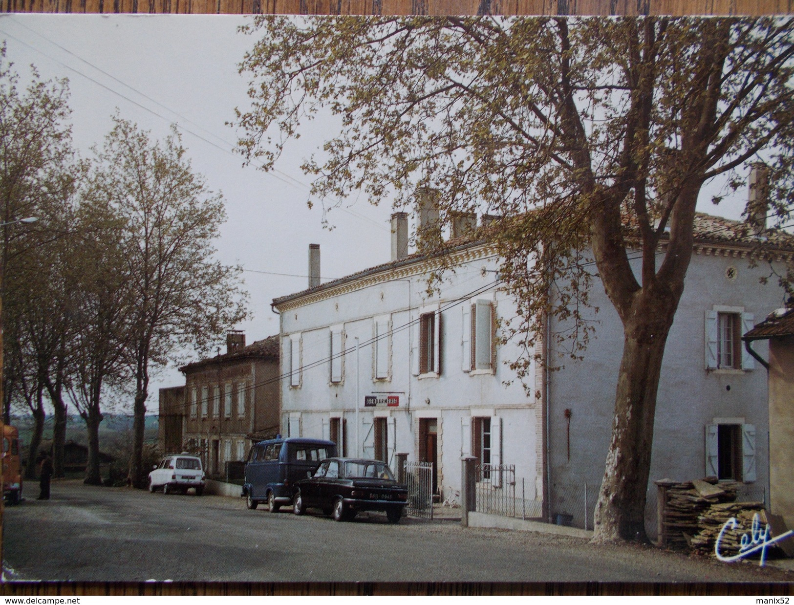 81 - SALVAGNAC - La Gendarmerie. (Renault Estafette - Peugeot 204 - Citroen Ami 8) - Salvagnac