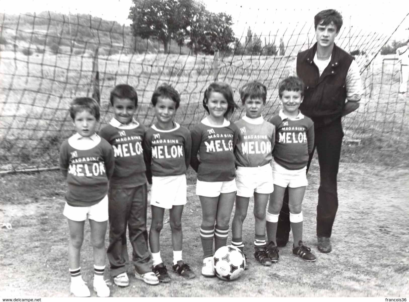 Lot de 46 moyennes / grandes photographies : Annonay - Equipes de Football - Foot 1982 1984 1985 A.S.R