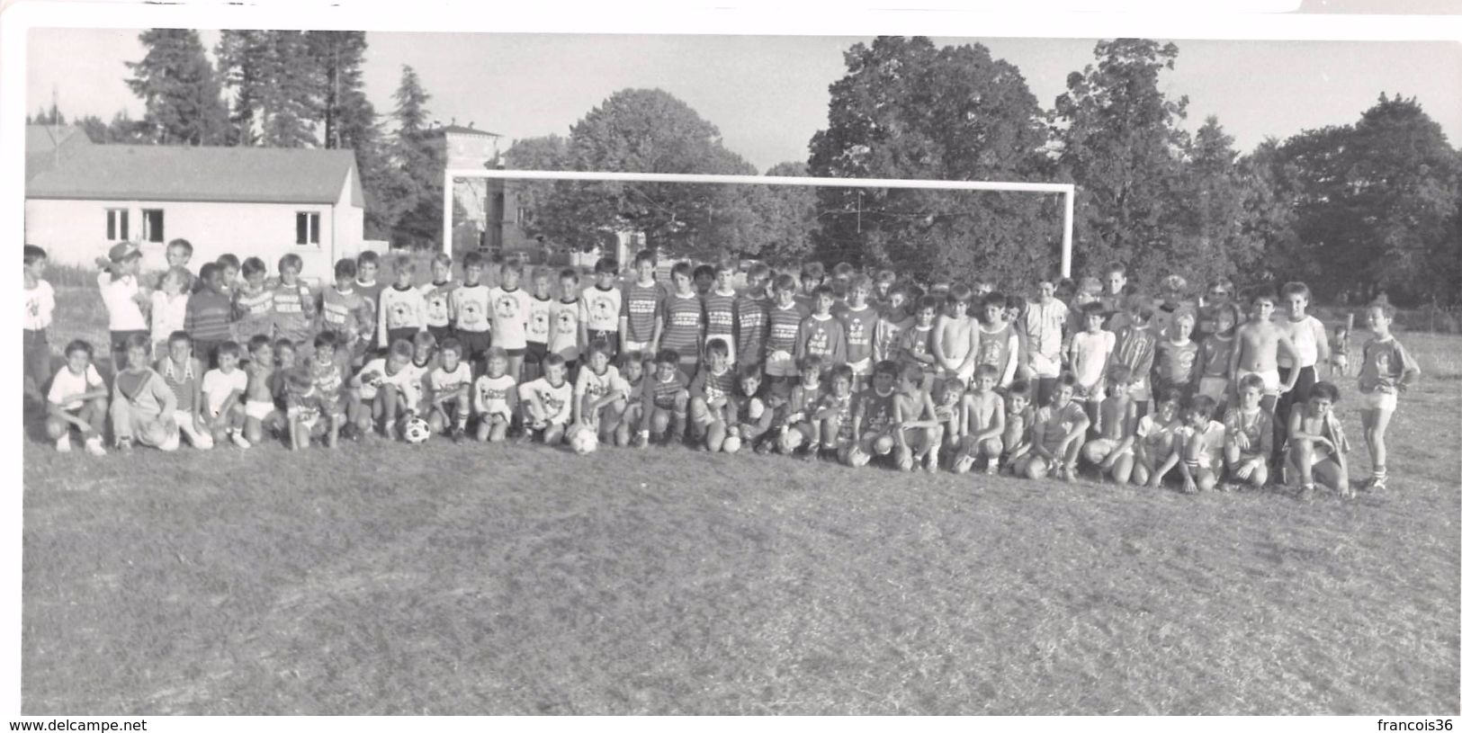 Lot de 46 moyennes / grandes photographies : Annonay - Equipes de Football - Foot 1982 1984 1985 A.S.R