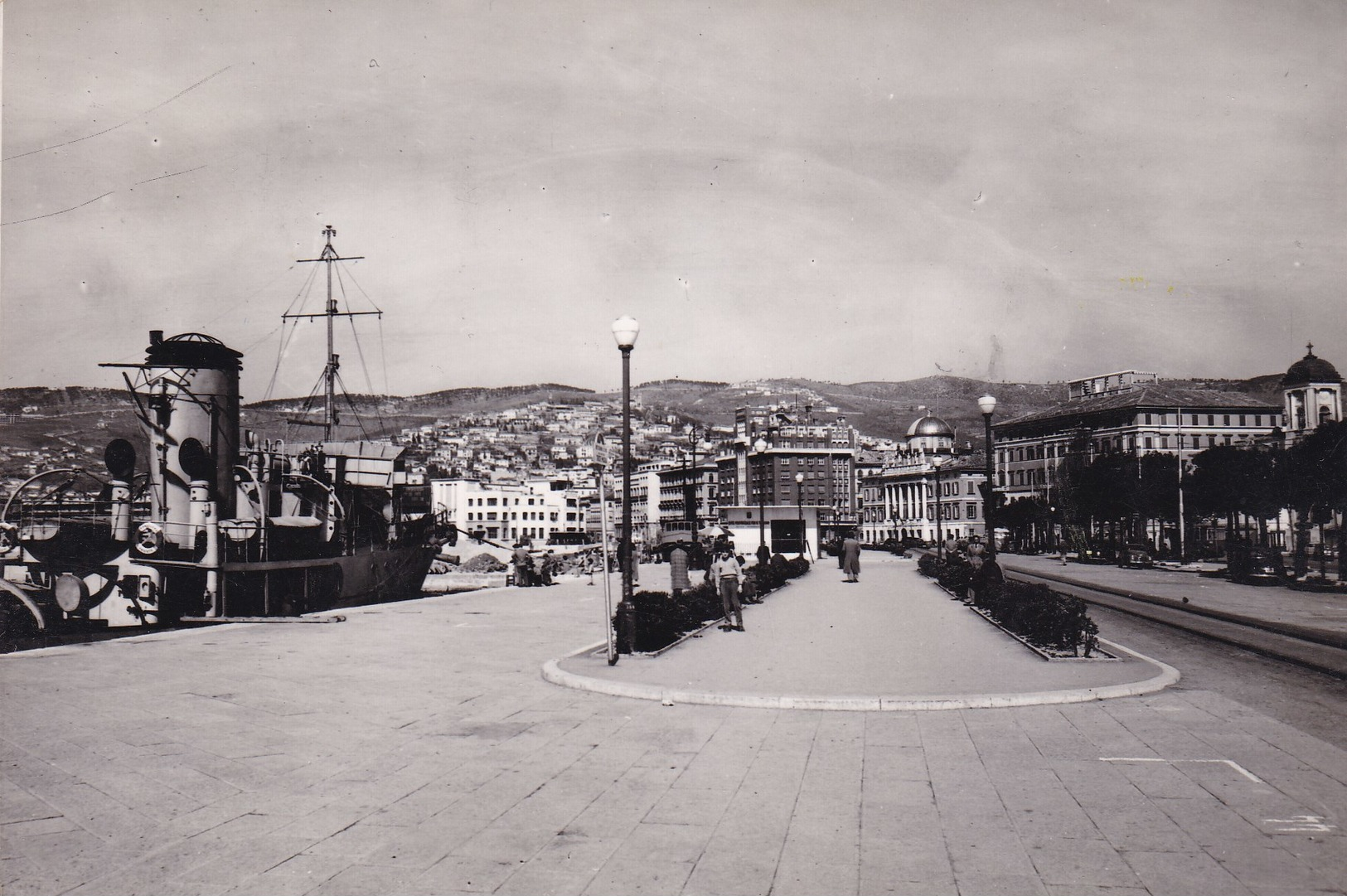 TRIESTE LA PASSEGGIATA - Trieste