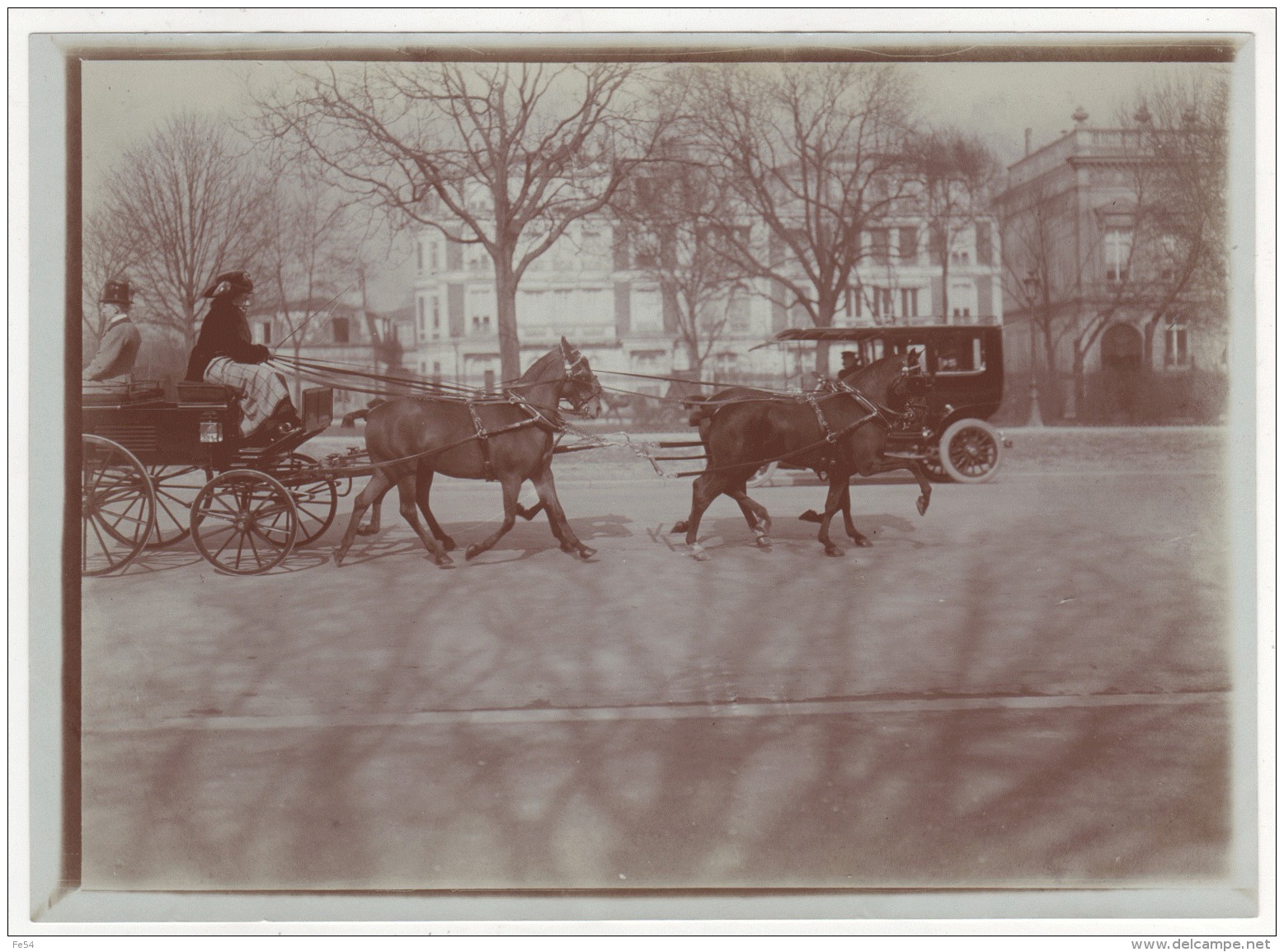 ° PARIS 1910 ° Mlle Martinez De Haz Au Bois ° DILIGENCE ° CALECHE ° ATTELAGE ° AUTOMOBILE ° - Autres & Non Classés