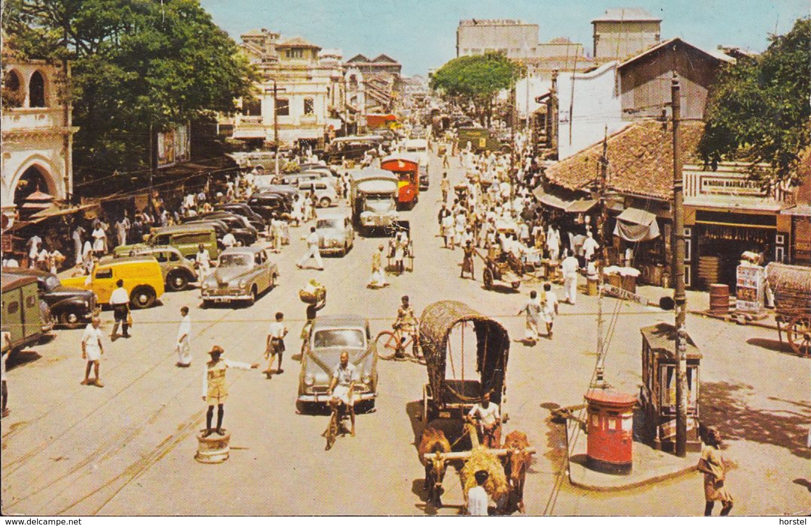 Sri Lanka - Colombo - Pettah - Street Scene - Cars - Sri Lanka (Ceylon)