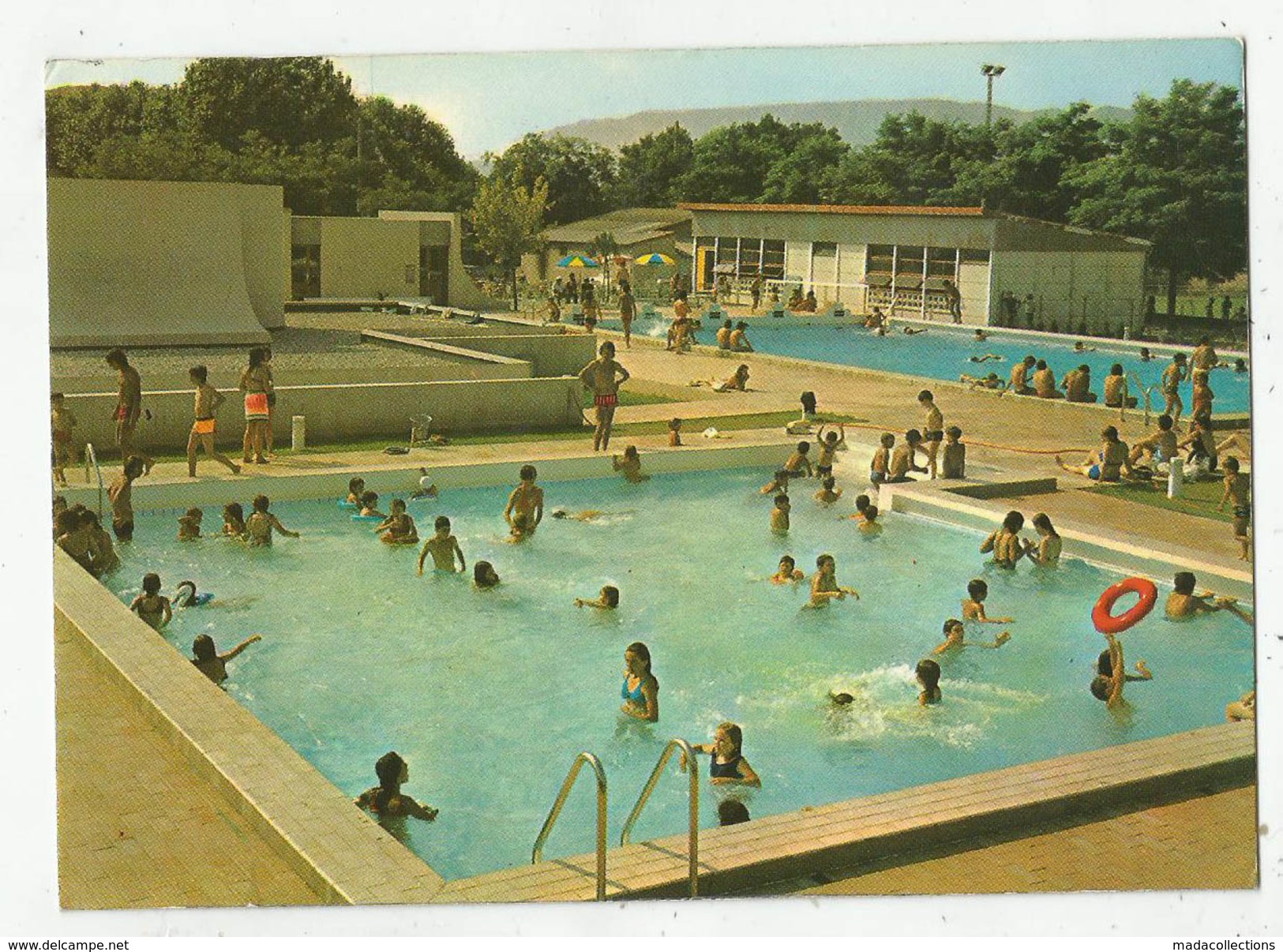 Trets (13 - Bouches Du Rhône) La Piscine Intercommunale - Trets