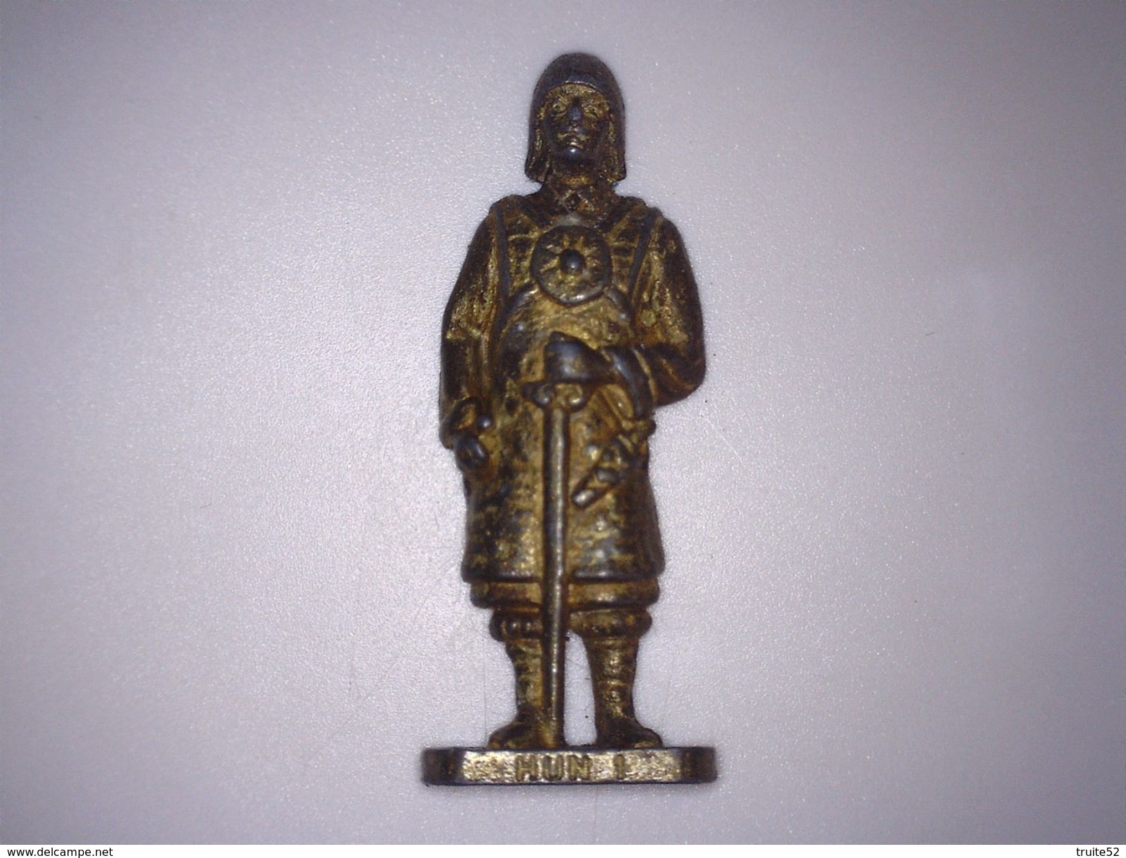 FIGURINE KINDER METAL SOLDAT HUN 1 - Figurines En Métal