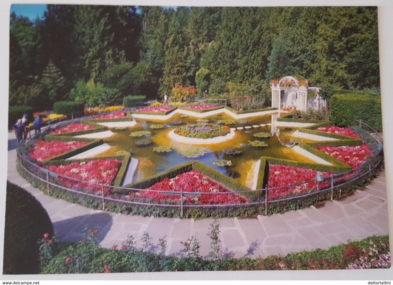 VICTORIA B.C. Canada - The Butchart Gardens - The Star Pond VG - Victoria