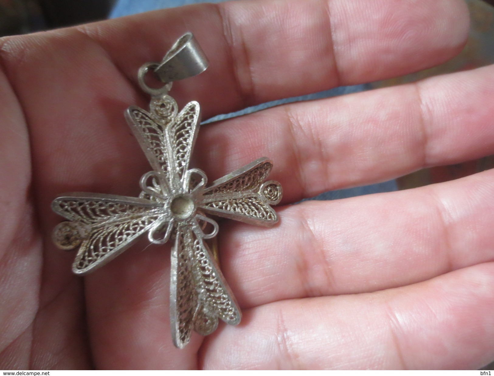 PENDENTIF - CROIX - METAL ARGENT-  VOIR PHOTOS - Pendants