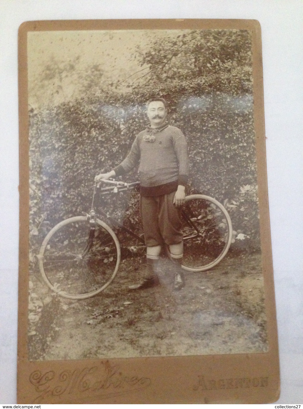 CYCLISTE - PHOTO SUR PLAQUE EN CARTON - Cyclisme