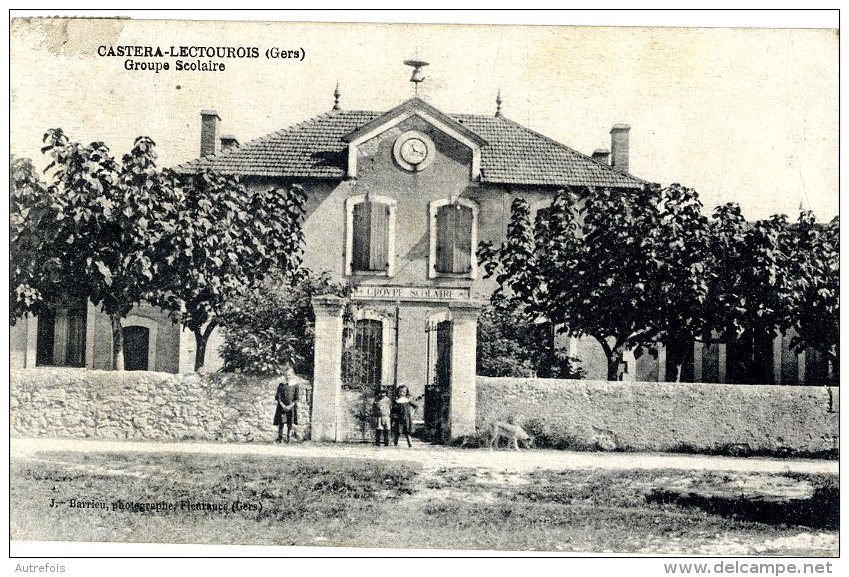 32  CASTERA  -  GROUPE SCOLAIRE - Castera