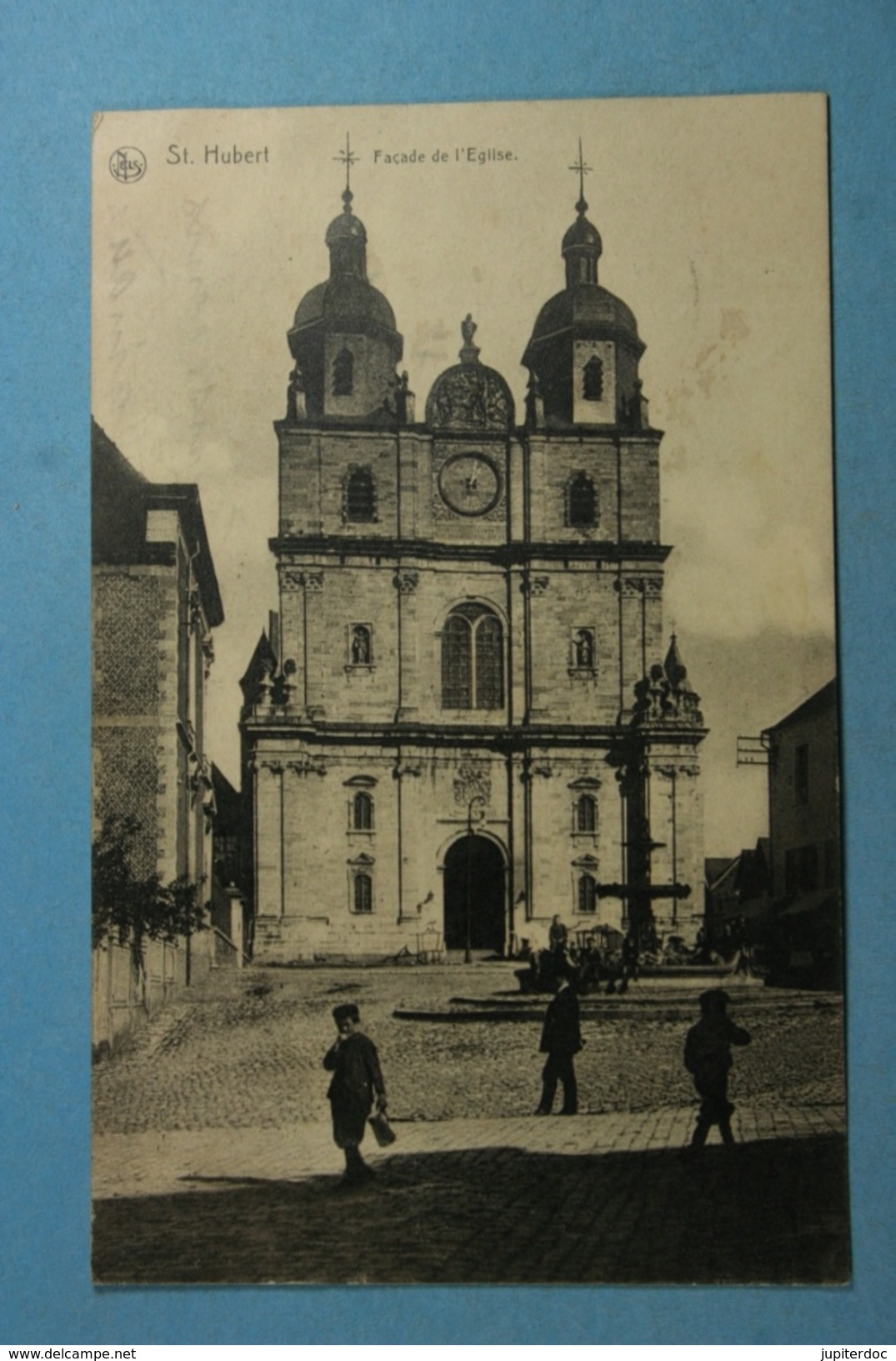 St-Hubert Façade De L'Eglise - Saint-Hubert