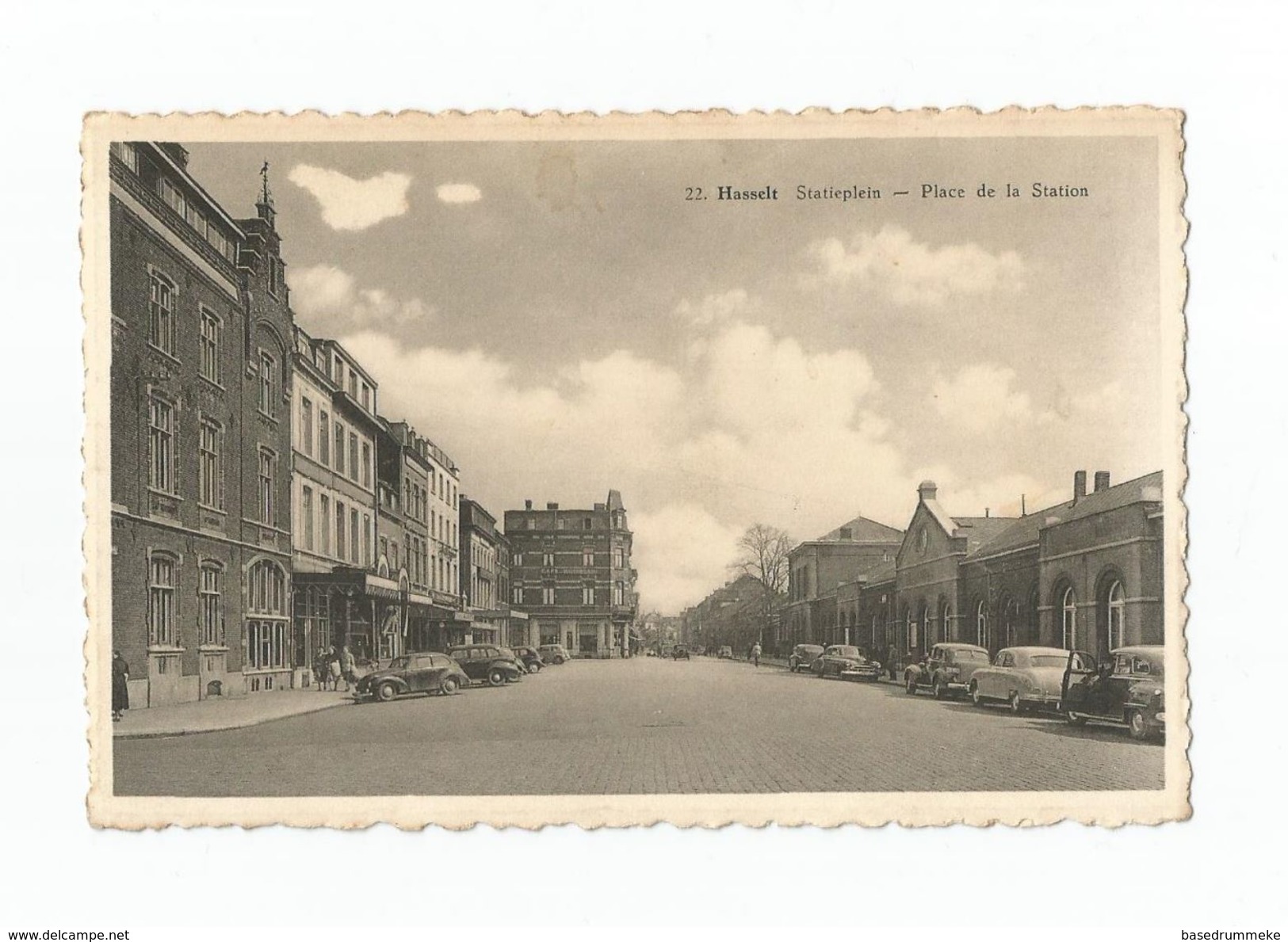 Hasselt  Statieplein - Place De La Station. - Hasselt