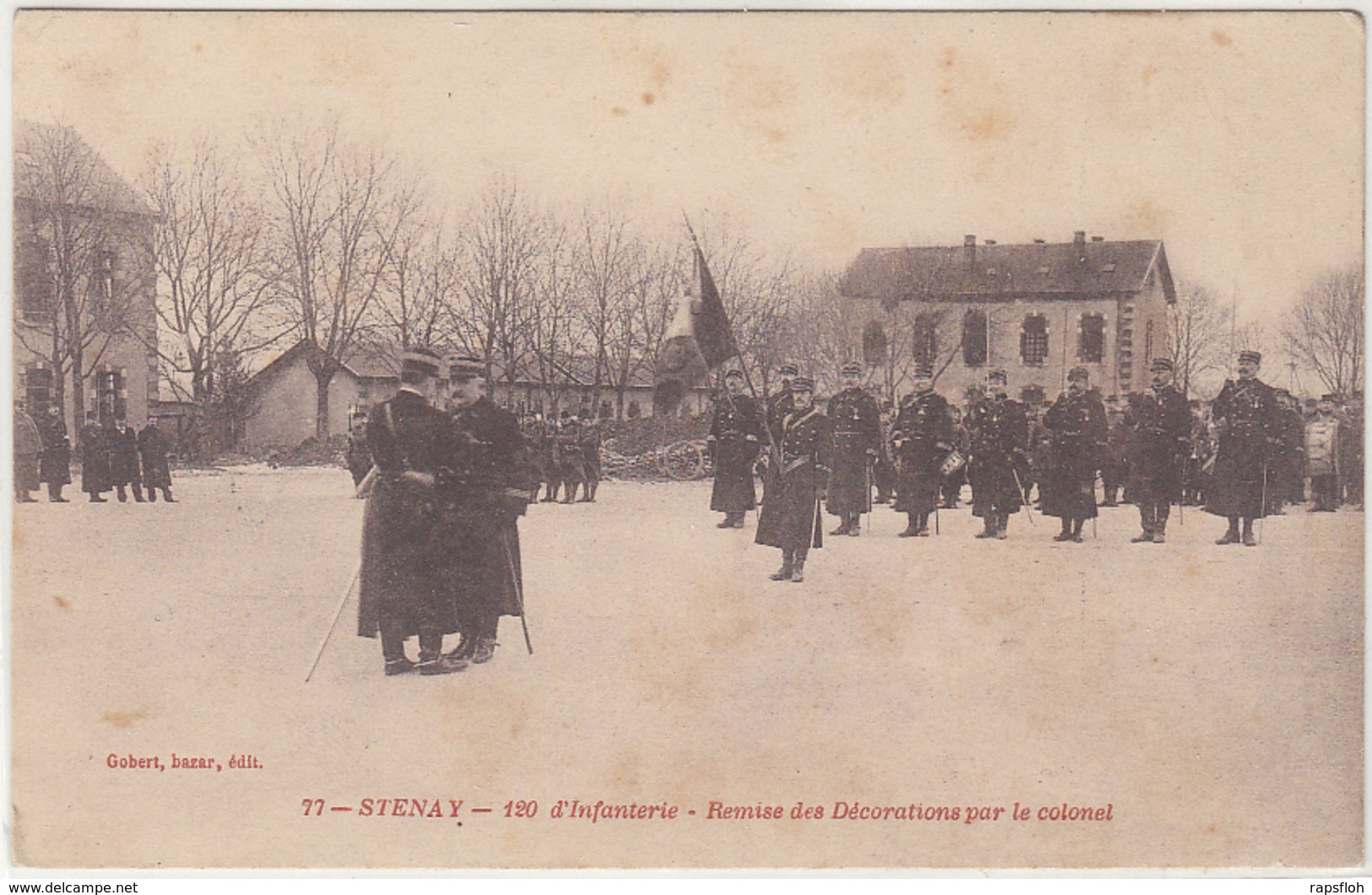 STENAY , 120 D' INFANTERIE , REMISE DES DECORATIONS PAR LE COLONEL - Stenay