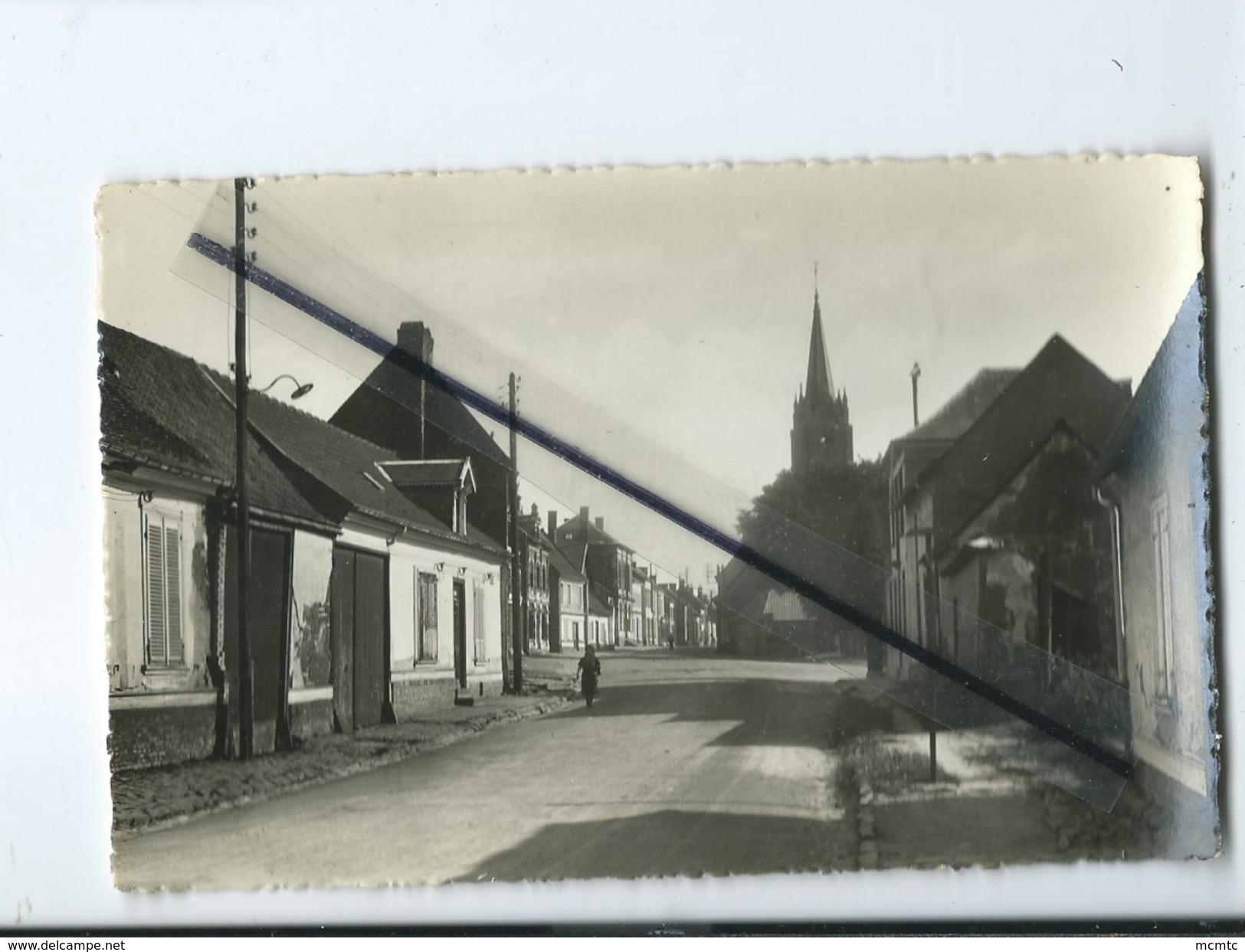 CPSM -   Vignacourt   -  (Somme) -  Rue D'Hornas - Vignacourt