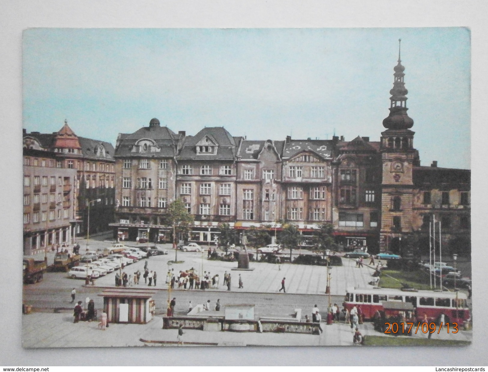 Postcard Ostrava Workers Militia Square Animated People Cars Trolley Bus My Ref B21905 - Czech Republic