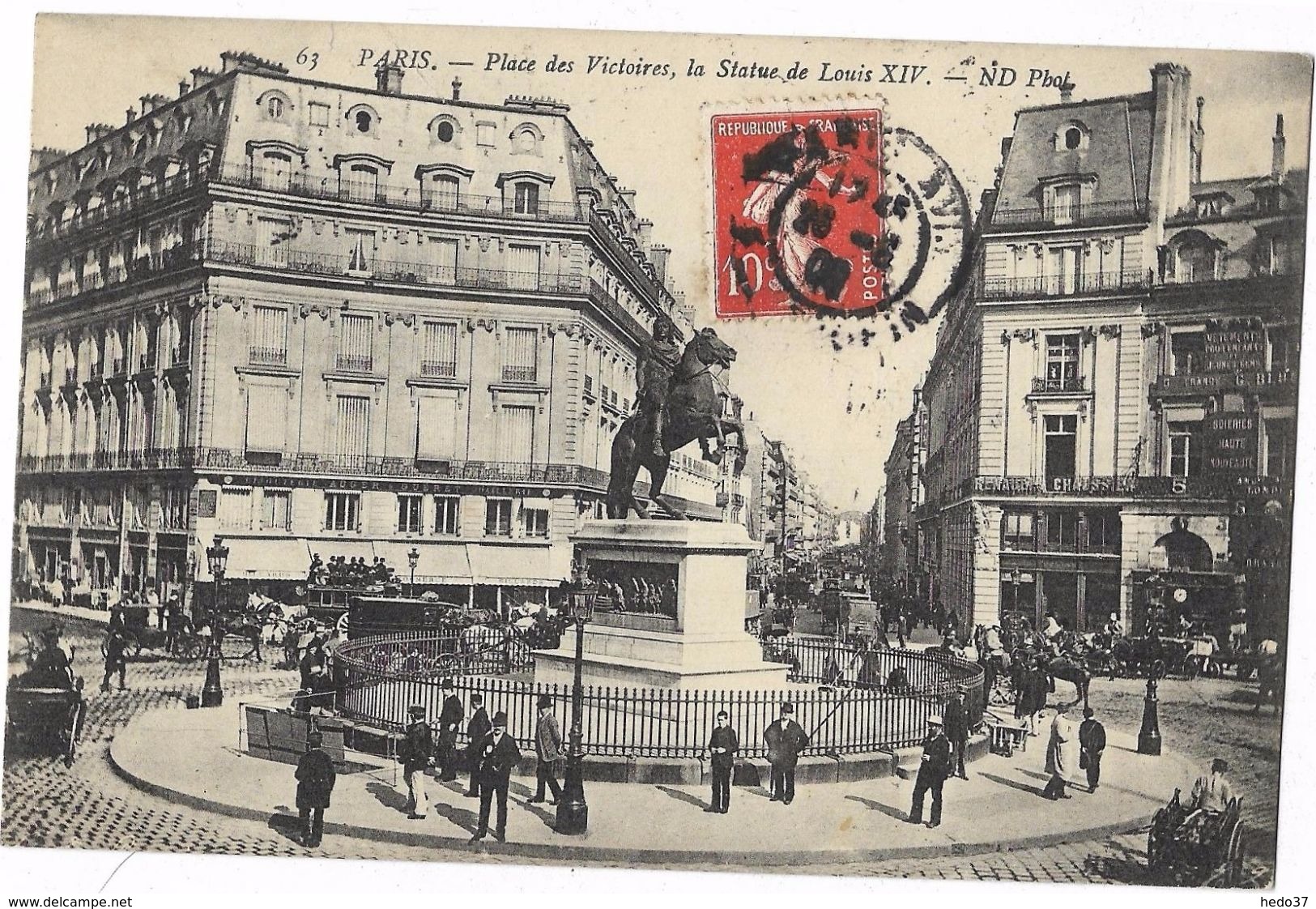 Paris - Place Des Victoires, La Statue De Louis XIV - Statues