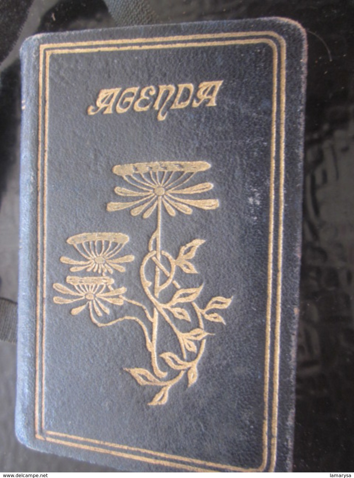 1903 Calendrier Petit Agenda Du Début De Siècle(qq Annotations écrites)offert Par Les Grands Magasins Du LOUVRE à Paris - Small : 1901-20