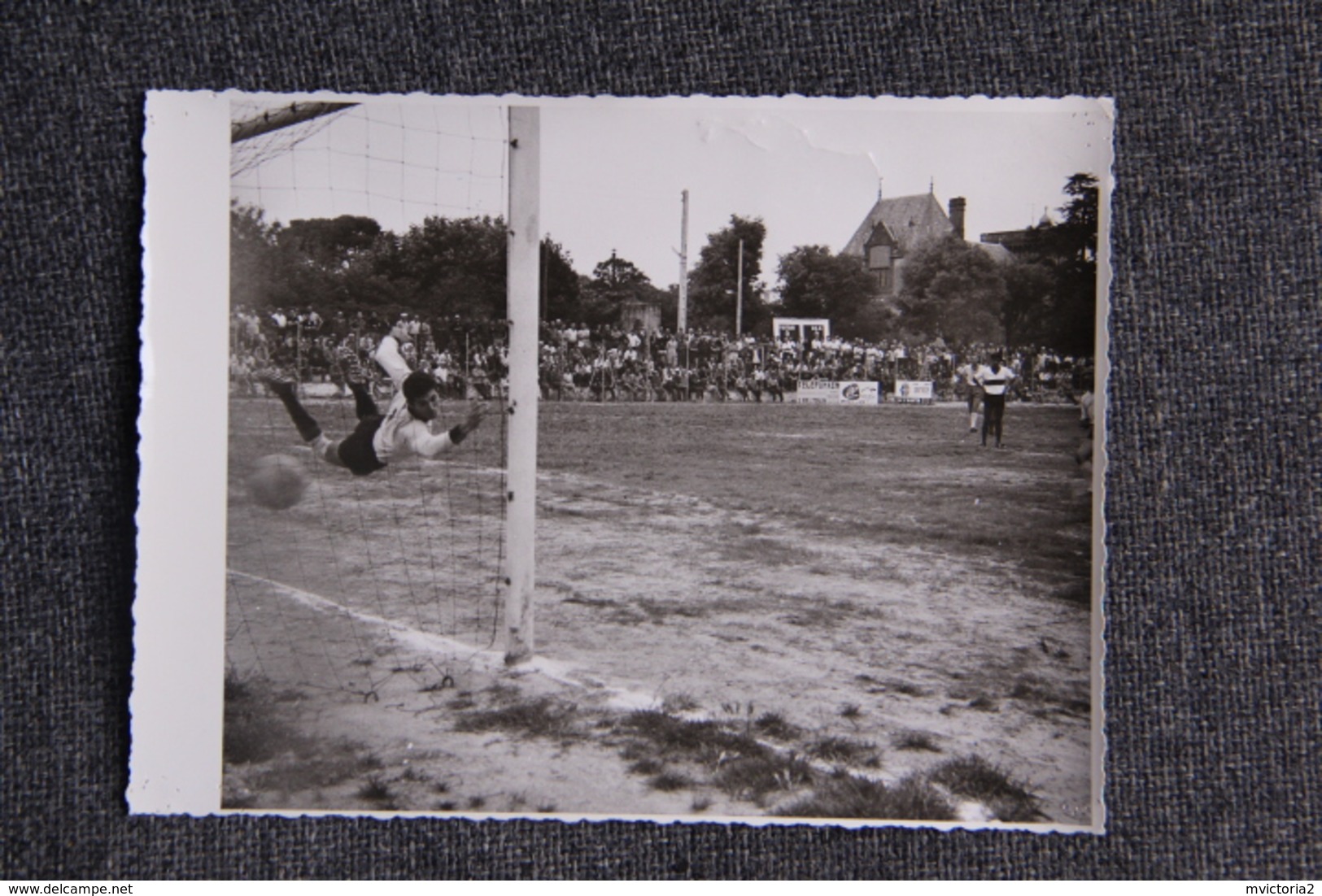 FOOTBALL à AGDE, Année 60 : 4 Photographies. - Sport
