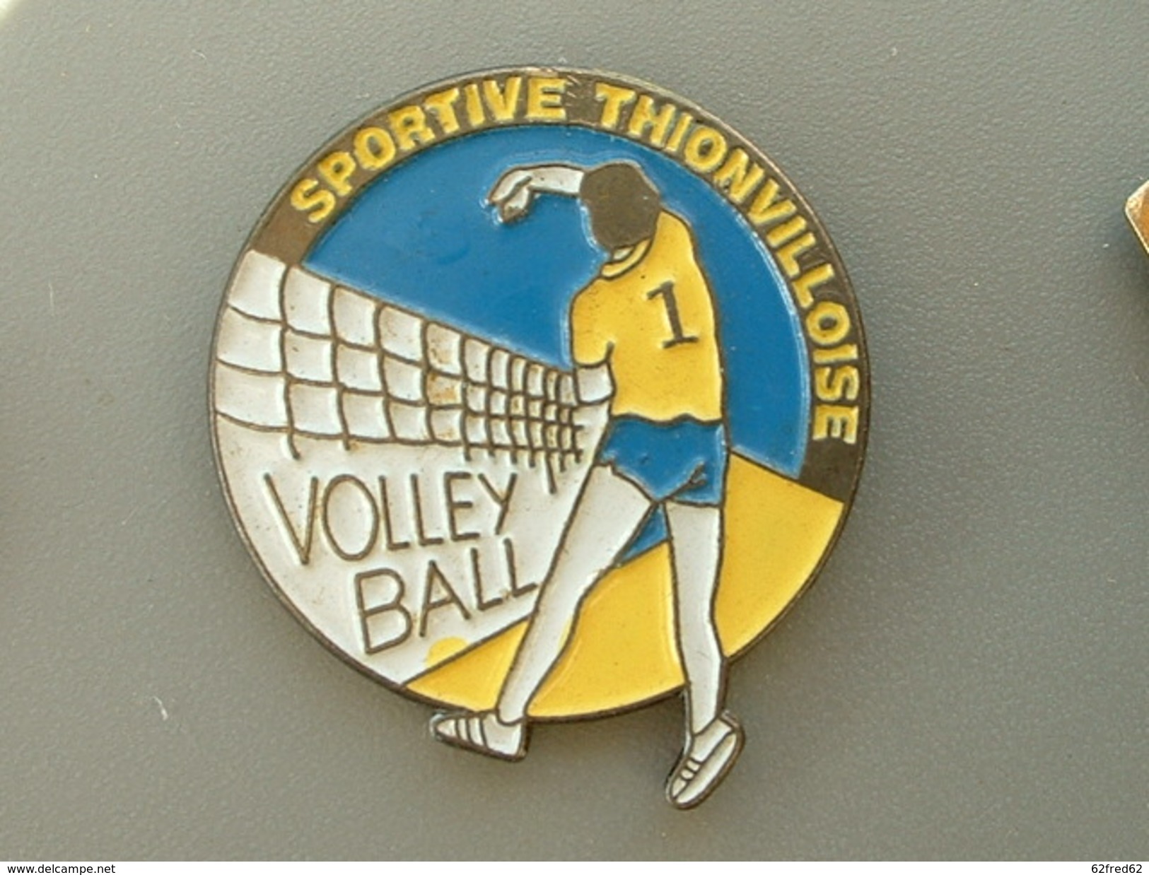 PIN´S  VOLLEYBALL - SPORTIVE THIONVILLOISE - Volleyball