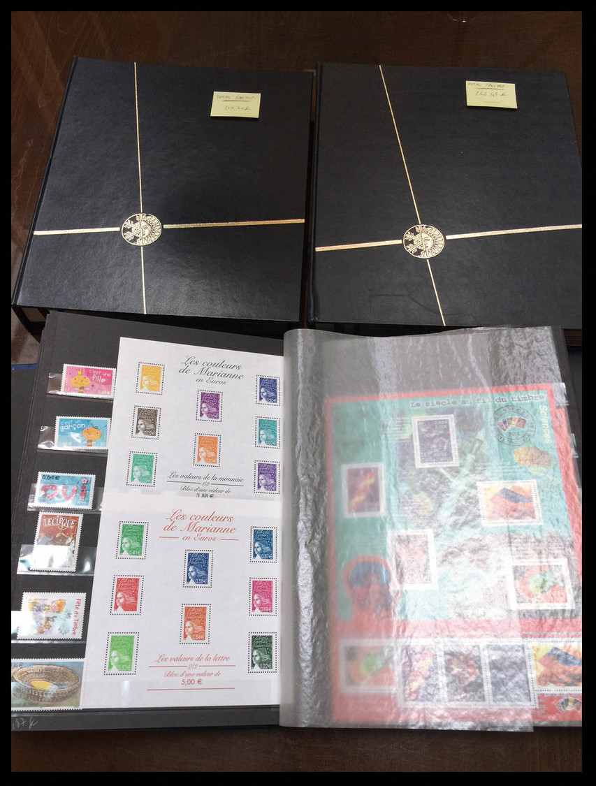 ** 1970/2003, Poste/PA/Blocs, Collection En 3 Albums, FACIALE 843 &euro;. TB    Qualité: ** - Collections