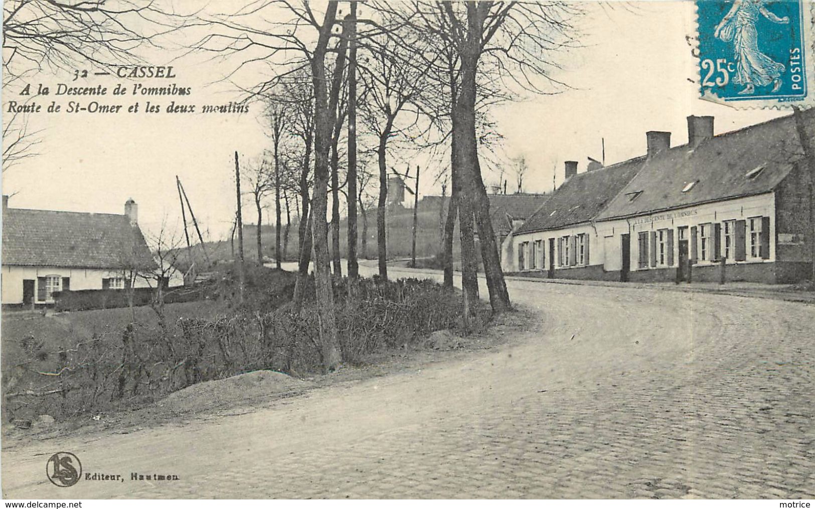 CASSEL - à La Descente De L'omnibus, Route De Saint Omer Et Les Deux Moulins. - Cassel