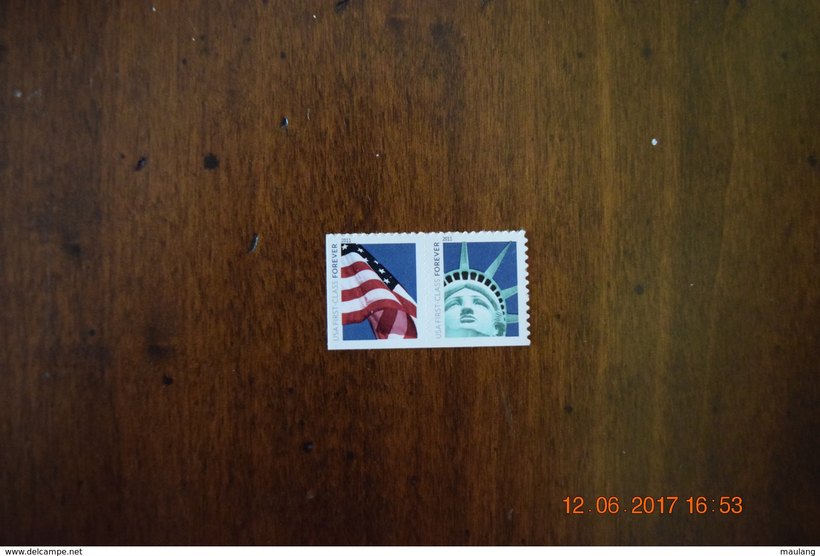 USA 2011. Scott #4518-4519. LADY LIBERTY & U.S. FLAG, ATM Booklet Pair. MICROPRINTED &ldquo;4evr&rdquo;. Neuf, MNH (**) - Ongebruikt