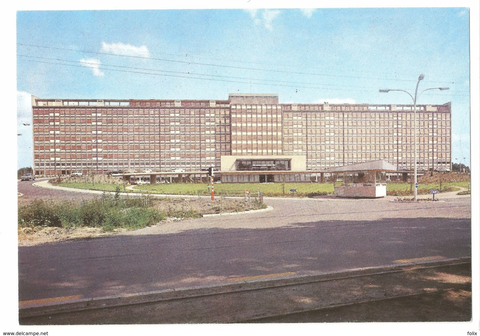 Montignies-le-Tilleul - Le Rayon De Soleil - Façade Principale Et Entrée - Montigny-le-Tilleul