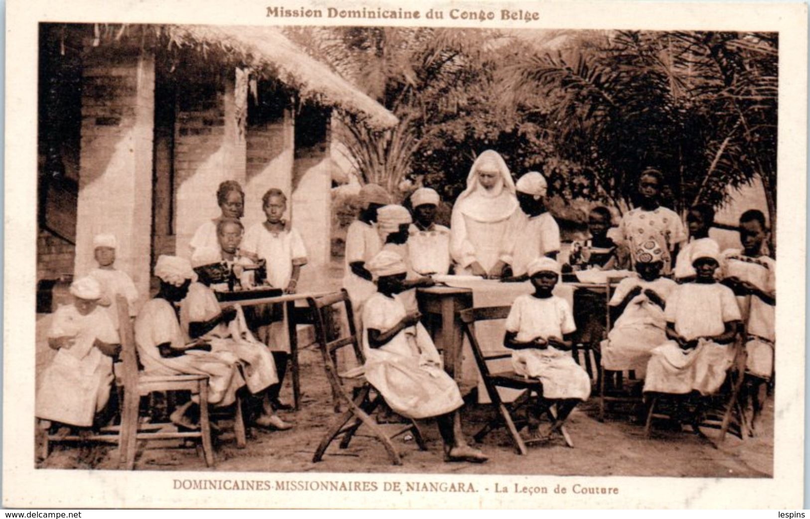 AFRIQUE -- CONGO - Dominicaines Missionnaires De Niangara - La Leçon De Couture - Congo Belge