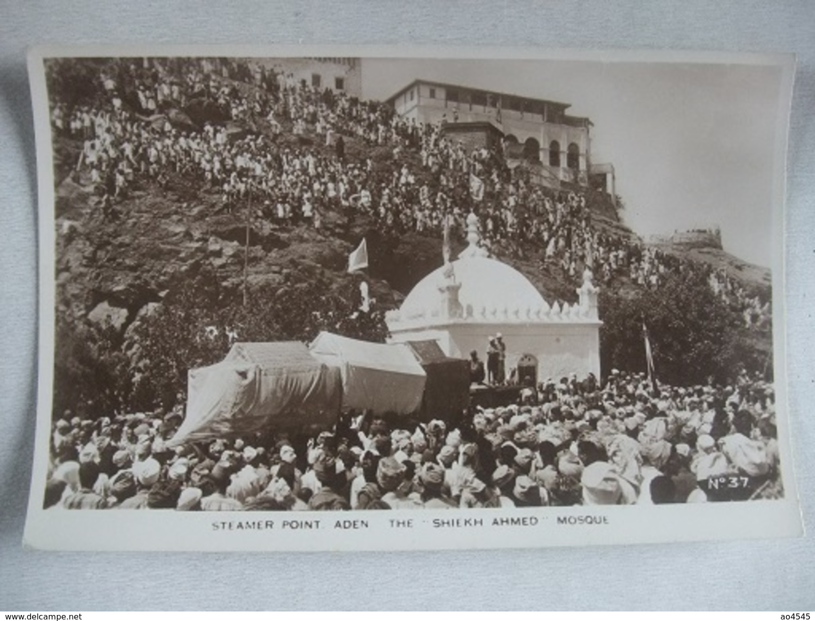 M16 Postcard Yemen - Aden - Steamer Point, The Shiekh Ahmed Mosque - Yemen