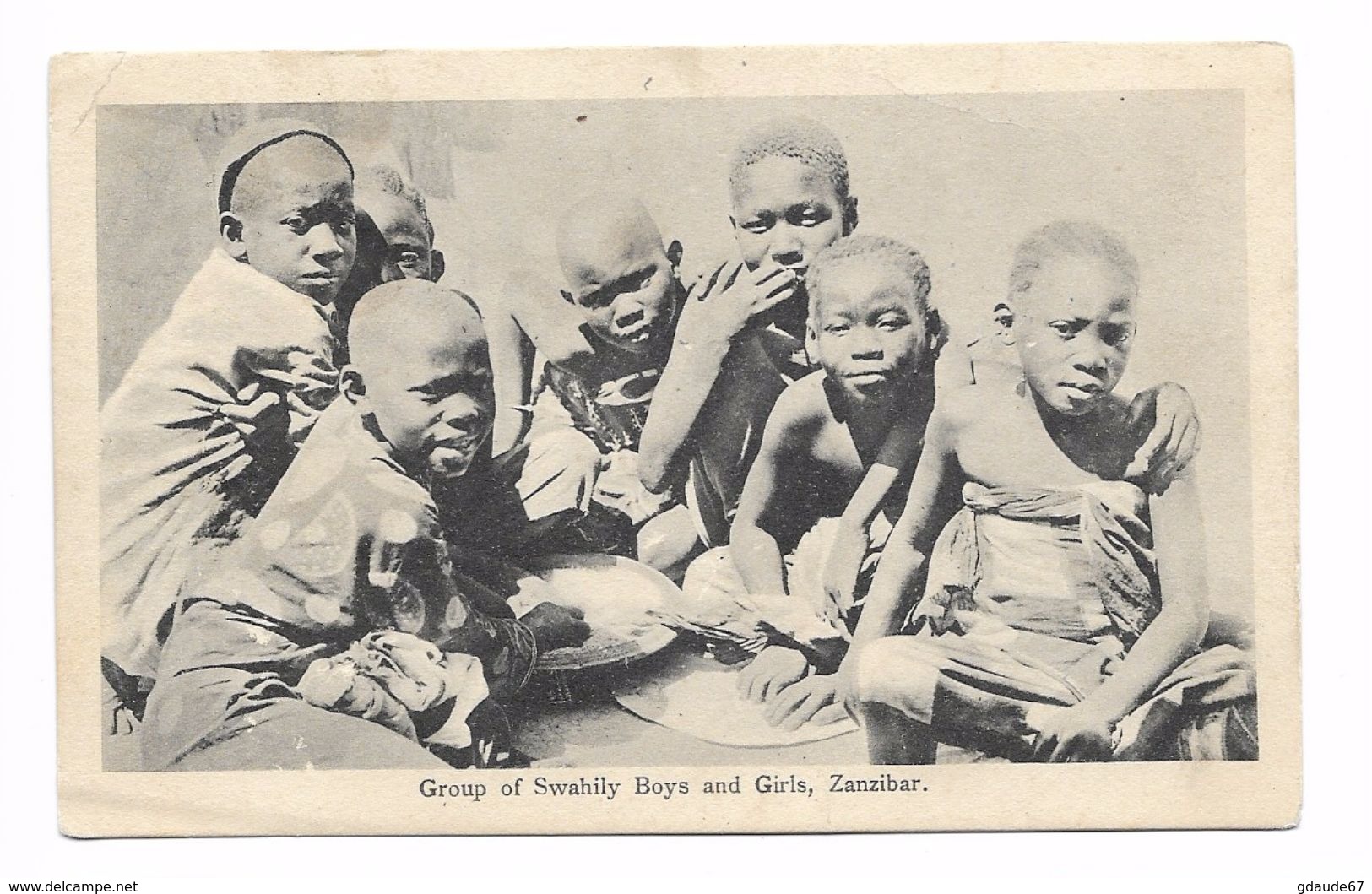 ZANZIBAR (TANZANIE) - GROUP OF SWAHILY BOYS AND GIRLS - Tanzanie